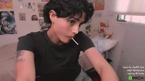 Nikylaine online show from November 23, 9:50 pm