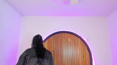 Mrs. Monroe online show from January 20, 7:14 pm