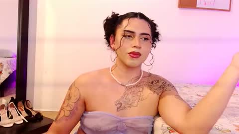 noahmonroe_11 online show from October 30, 9:47 pm