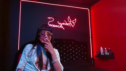 Noha Thomson online show from November 22, 2:46 am