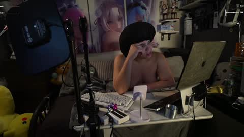 Snapshot of nyxraven chatting on January 8, 8:38 am NyxRaven online show from January 8, 8:38 am