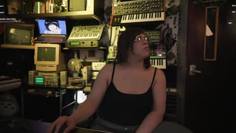 Snapshot of nyxraven chatting on February 11, 11:22 pm NyxRaven online show from February 11, 11:22 pm