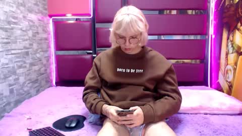 perfectlump online show from October 13, 3:23 pm