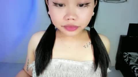 island girl online show from October 23, 8:18 am