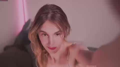 caracal online show from September 9, 9:35 pm