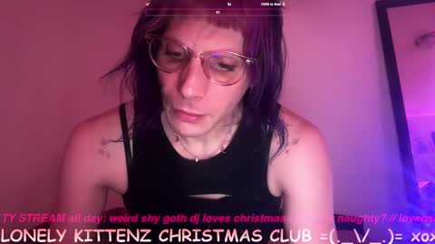 pixie_praxis online show from December 29, 9:28 am