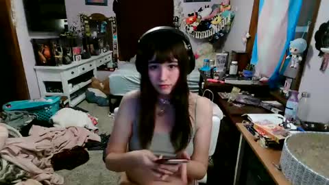 Izzy online show from January 9, 2:01 am