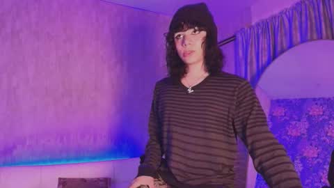 cris online show from March 19, 4:01 am