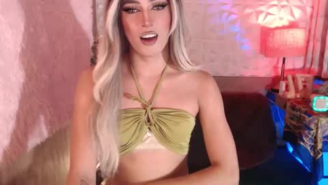 pixydominatrixx online show from December 3, 2:00 pm