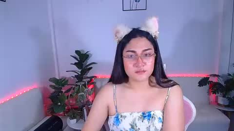 Snapshot of ploysaithailand chatting on September 11, 7:38 am Ploysai online show from September 11, 7:38 am