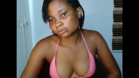 plumnjuicyx online show from October 18, 9:35 am