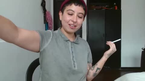 Poly online show from December 11, 8:07 pm