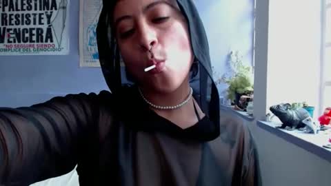 Poly online show from December 18, 7:30 pm