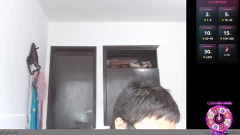 Poly online show from February 12, 9:01 pm