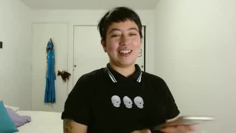 Poly online show from October 1, 1:50 am