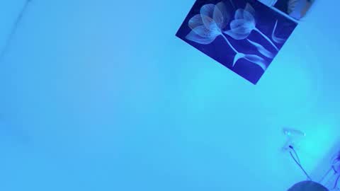 Flor online show from October 21, 10:00 pm