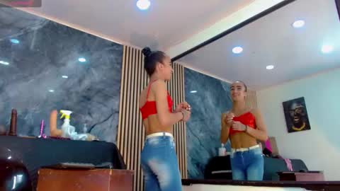 priscilarainbow online show from March 10, 7:07 pm