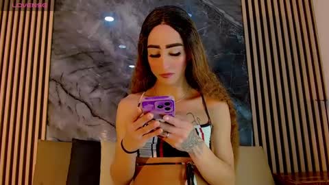 priscilarainbow online show from September 22, 10:04 pm