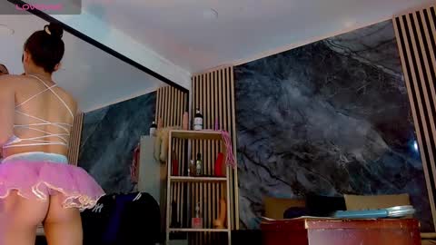 priscilarainbow online show from October 1, 9:04 pm