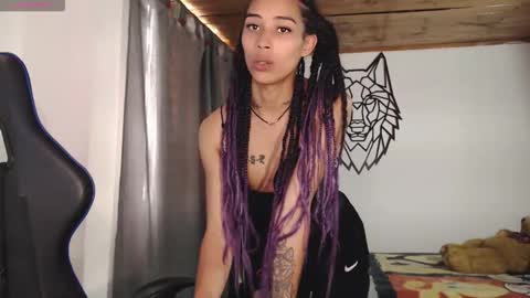 Cris online show from November 20, 7:36 pm