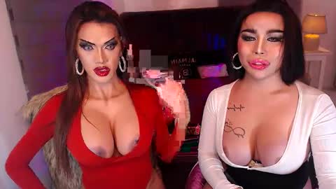 Snapshot of queen_destroyerx chatting on December 8, 8:38 pm MAGDA online show from December 8, 8:38 pm