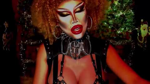 Wanda Luna online show from December 14, 3:40 am