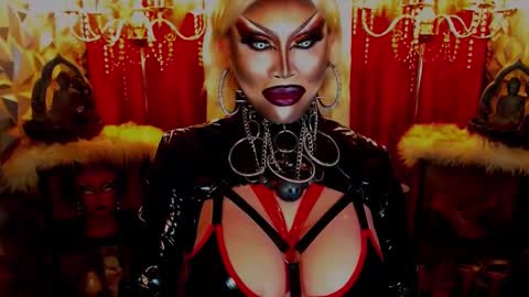 Wanda Luna online show from March 8, 6:32 am