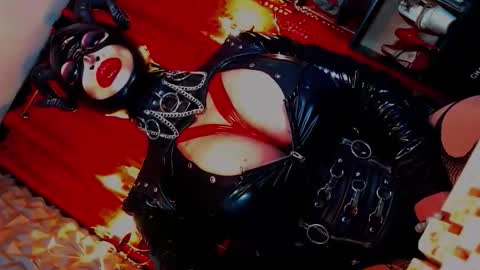 Wanda Luna online show from September 8, 5:33 pm