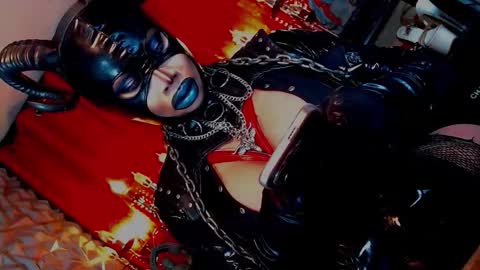 Wanda Luna online show from September 14, 10:25 pm