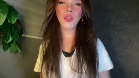 QUEEN online show from November 30, 9:23 am