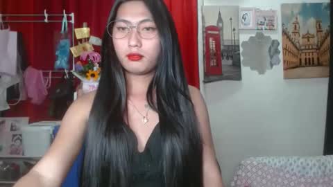 queensteffi online show from February 19, 1:46 am