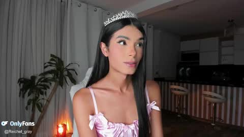 Snapshot of reichel_gray chatting on October 2, 2:34 am REICHEL online show from October 2, 2:34 am
