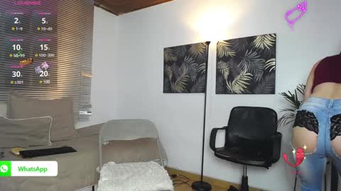 RENATO Y VALENTINO online show from December 26, 3:27 am