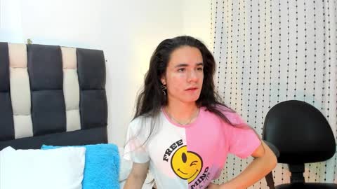 rhiannacoral online show from February 16, 1:49 am