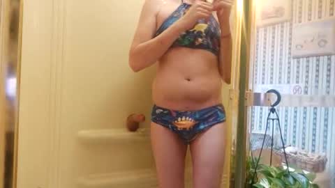 Rikki James online show from November 23, 9:28 pm