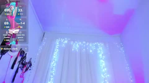 Romi Rouse online show from January 28, 6:49 pm