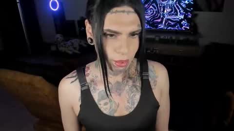 herreraisa offical online show from March 25, 6:07 am