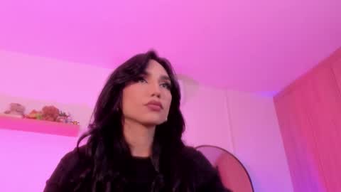 Rose Saenz online show from November 15, 6:39 pm