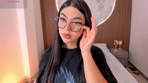 Rose online show from April 11, 3:15 pm