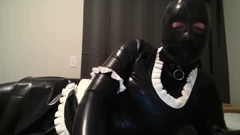 Snapshot of rubber3452 chatting on December 3, 1:58 am rubber3452 online show from December 3, 1:58 am