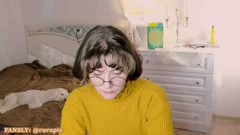 Snapshot of ruth_morse chatting on October 22, 6:32 pm MY FANSLY online show from October 22, 6:32 pm