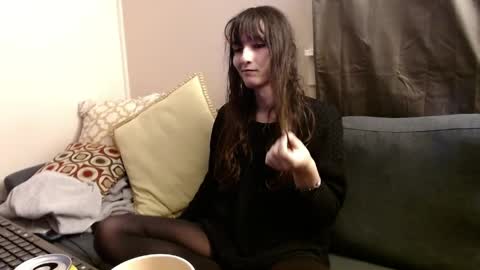 sabinewinters online show from March 2, 3:23 am