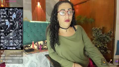 SABRINA online show from January 5, 5:27 pm