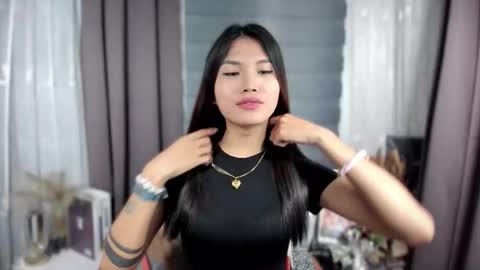 Nadine online show from November 20, 4:51 pm