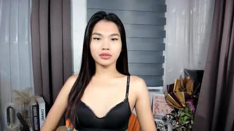 Nadine online show from February 8, 4:40 am