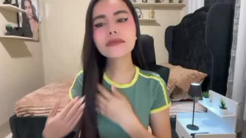 sabrinamadonna54 online show from June 26, 10:19 am