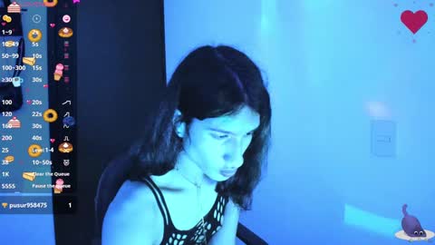Snapshot of safiro_queen chatting on March 2, 1:26 am Safiro Queen online show from March 2, 1:26 am