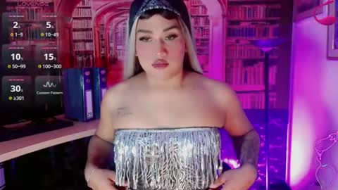 samantha__paez online show from July 3, 3:23 am