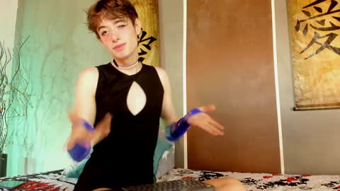    online show from January 29, 1:28 pm