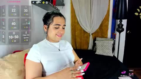  SARAHJEY     online show from November 1, 12:19 am